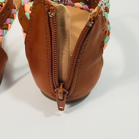 AEO Open Toe Zipper Heel Sandals Sz 3.5 - Picture 5 of 8